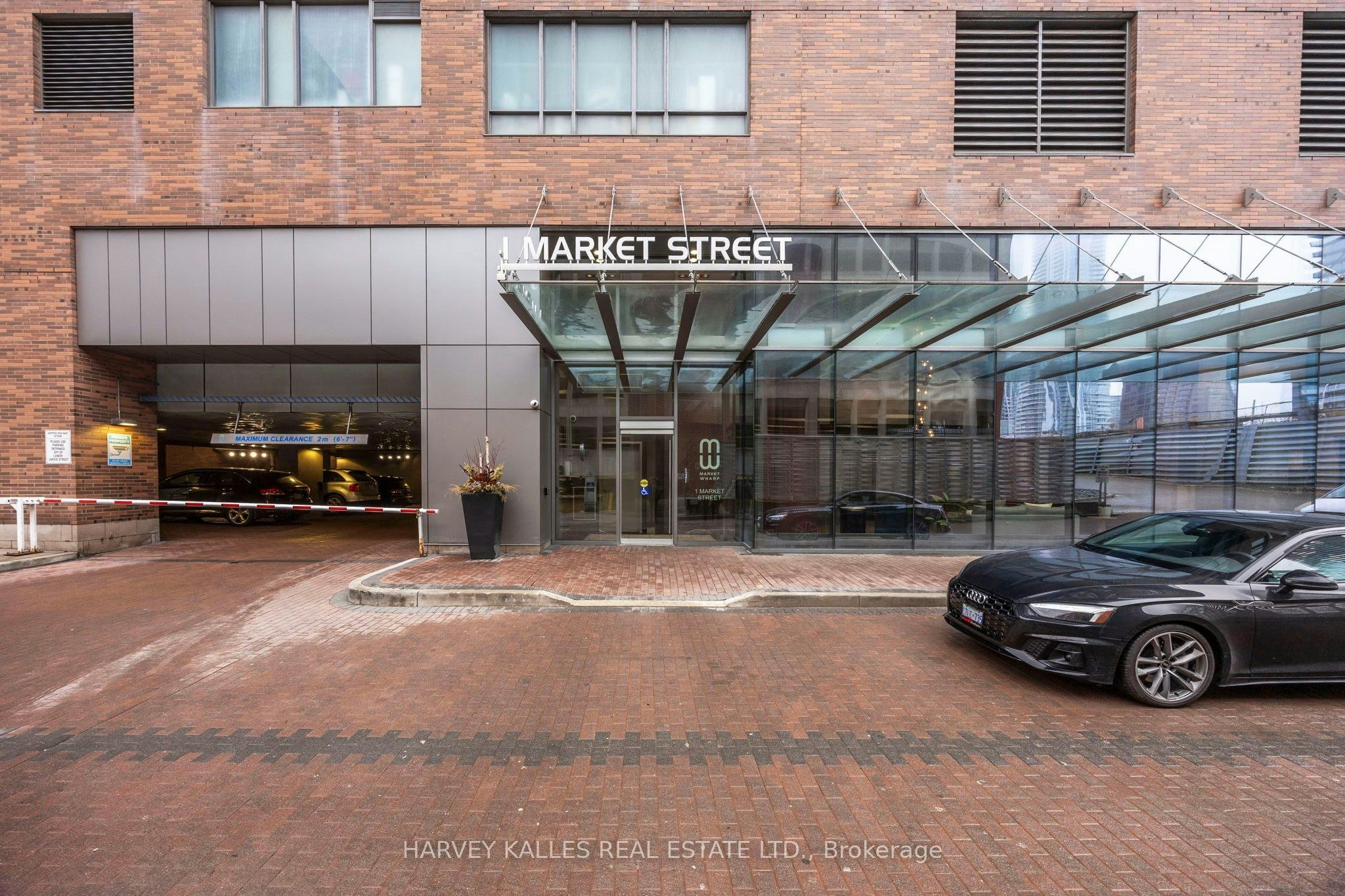 1612-1 Market Street, Toronto, ON, M5E 0A2 - 3
