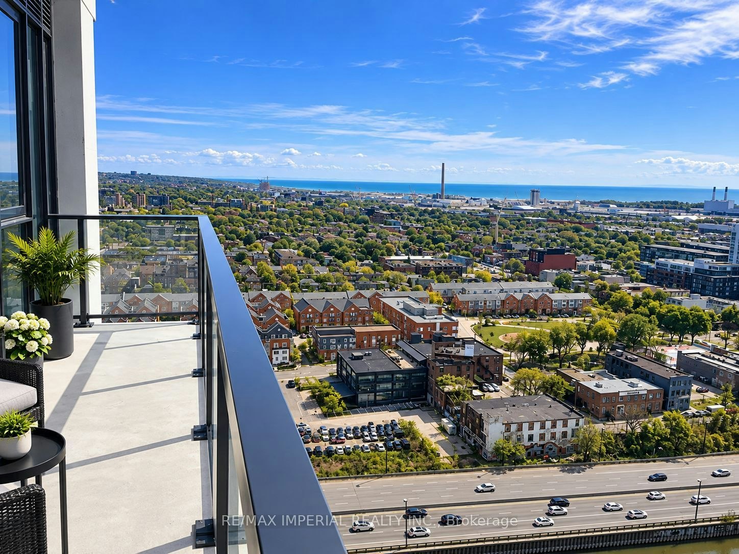 2302-5 Defries Street, Toronto, ON, M5A 0W7 - 5