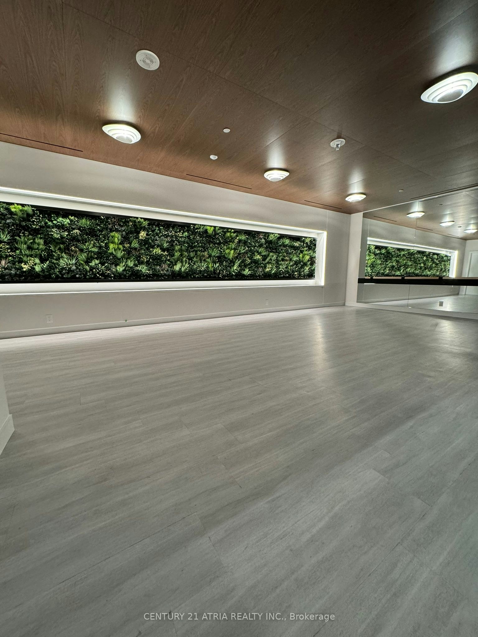 1119-5 Defries Street, Toronto, ON, M5A 0W7 - 11