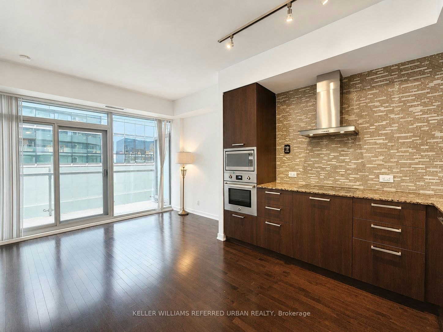 4309-14 York Street, Toronto, ON, M5J 2Z2