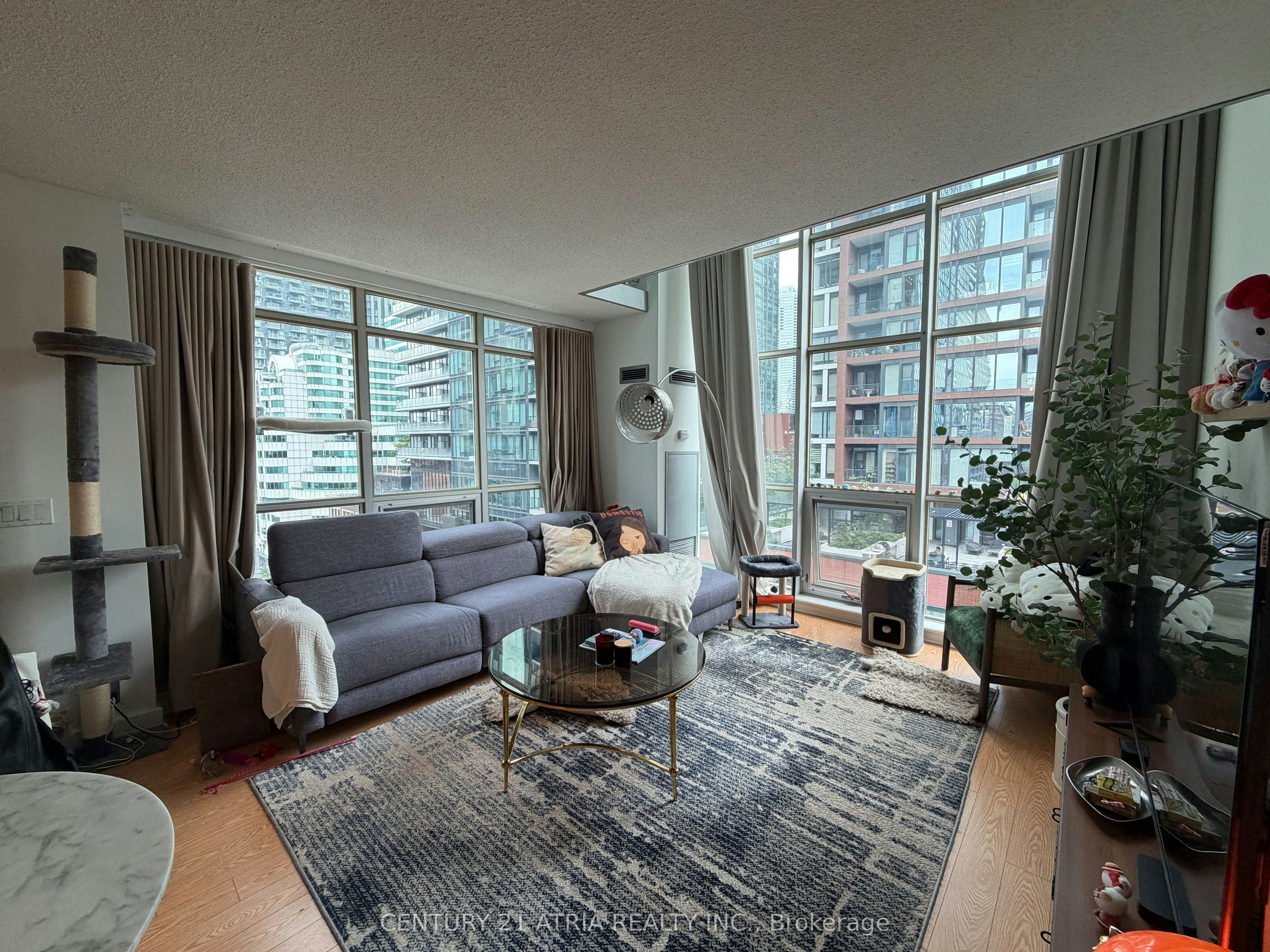 1105-36 Blue Jays Way, Toronto, ON, M5V 3T3 - 3