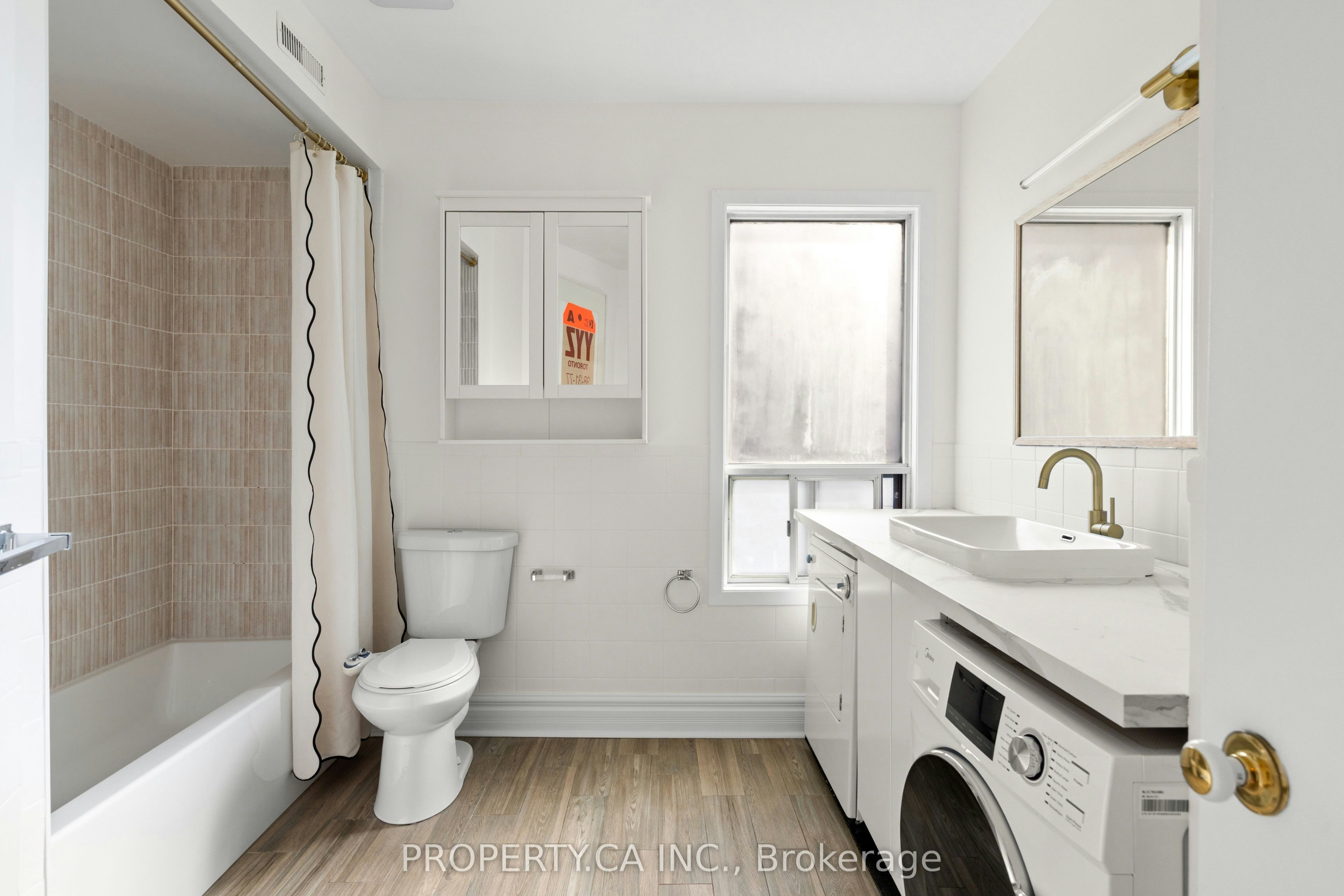 Upper-181 Argyle Street, Toronto, ON, M6J 1P5 - 7
