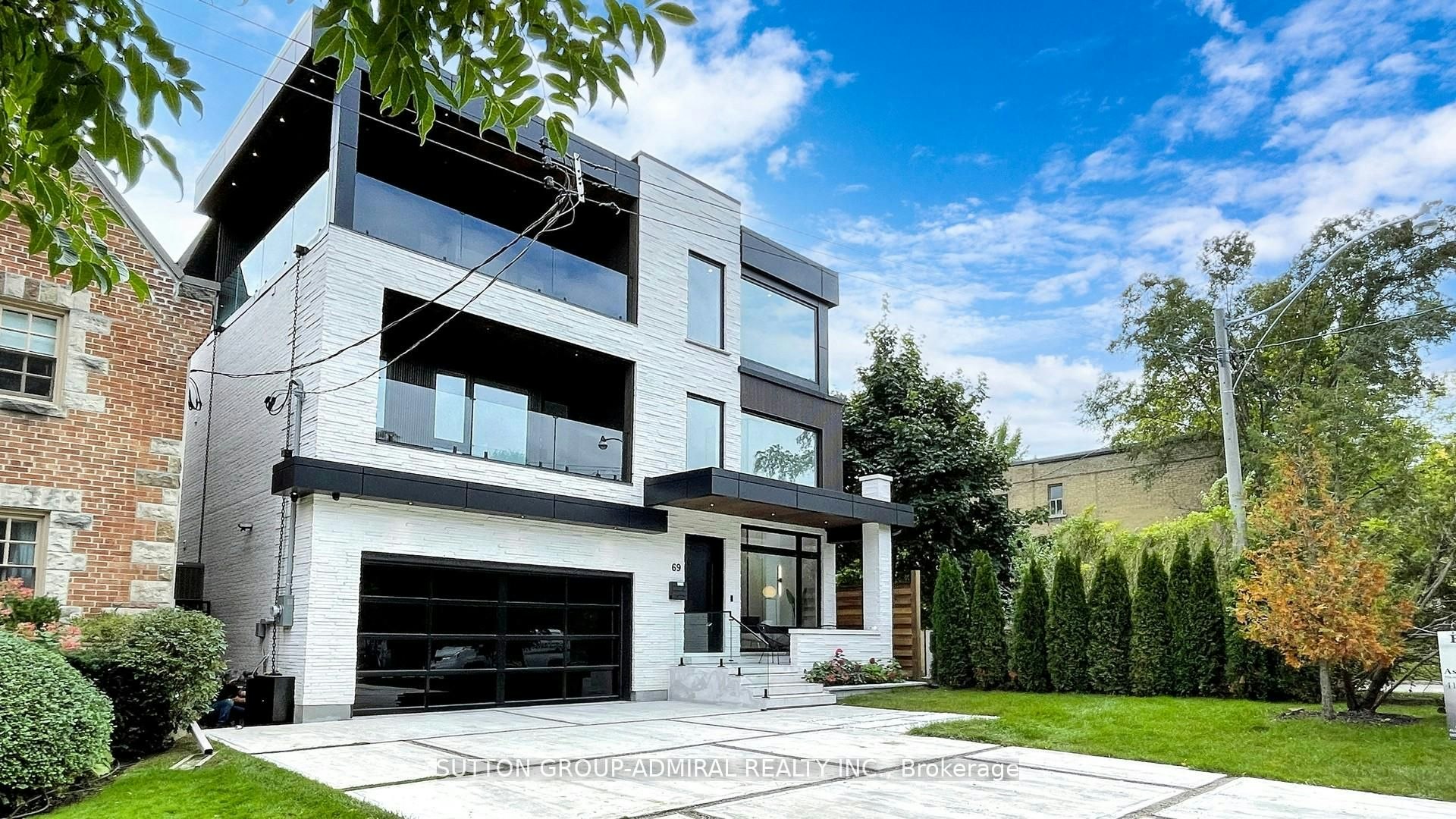 69 Elderwood Drive, Toronto, ON, M5P 1X5