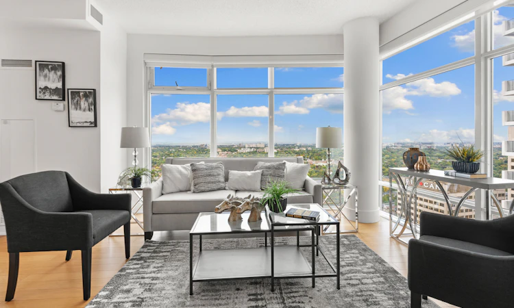 4508-2191 Yonge Street