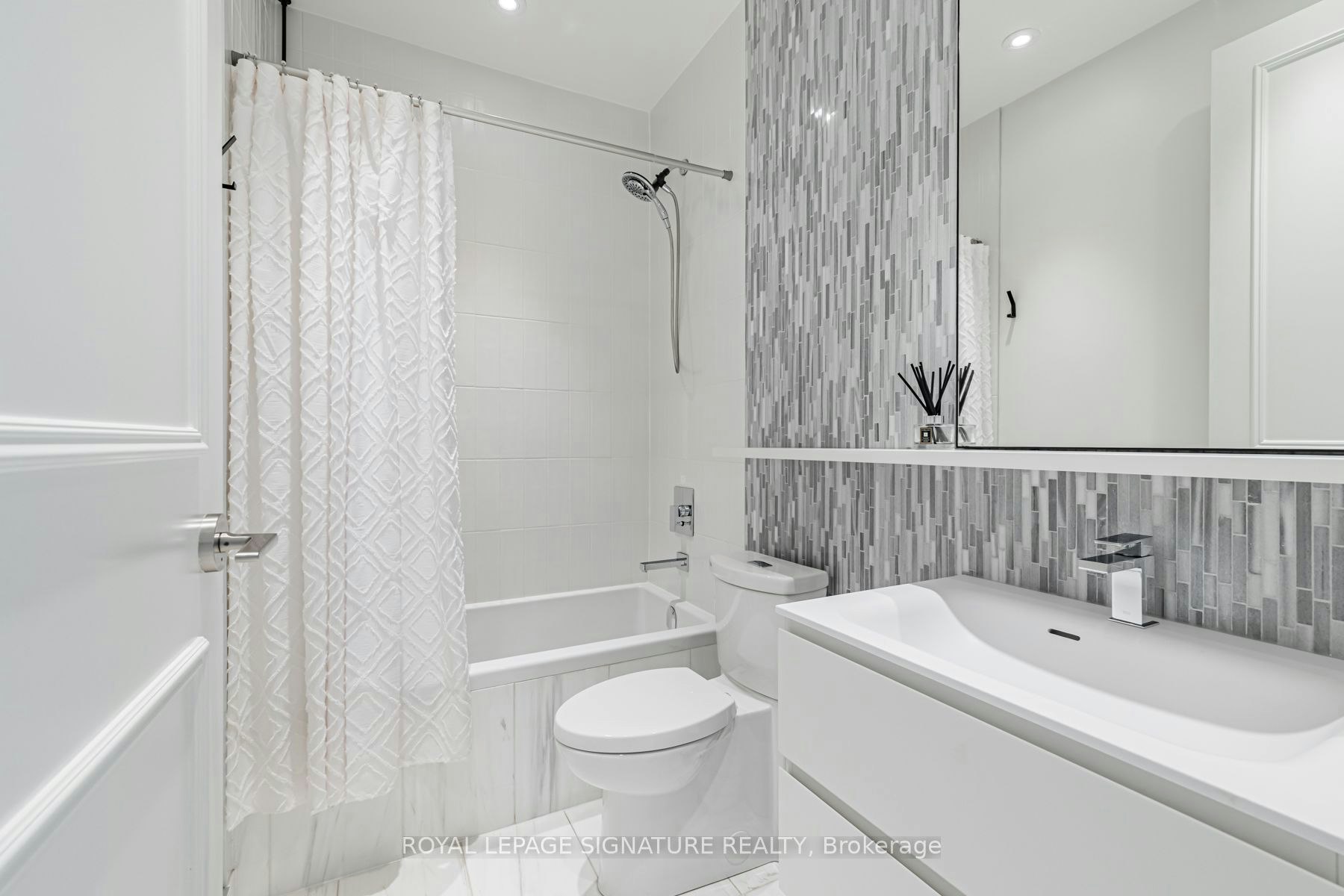 2904-2A Church Street, Toronto, ON, M5E 0E1 - 34