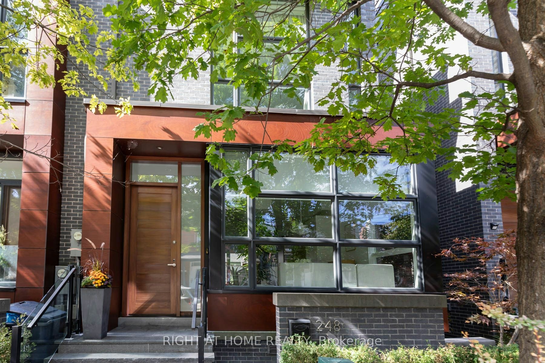 248 MANNING AVE Manning Avenue, Toronto, ON, M6J 2L7