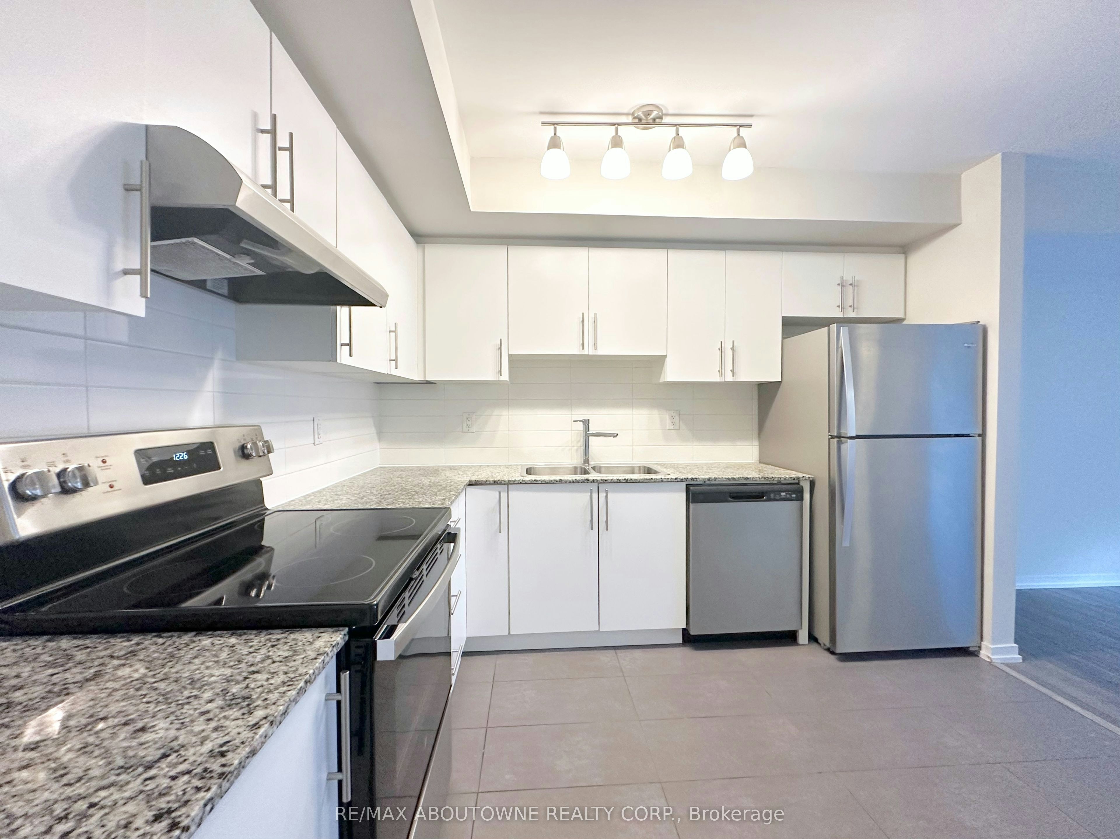 514-37A Valley Woods Road, Toronto, ON, M3A 2R5 - 7