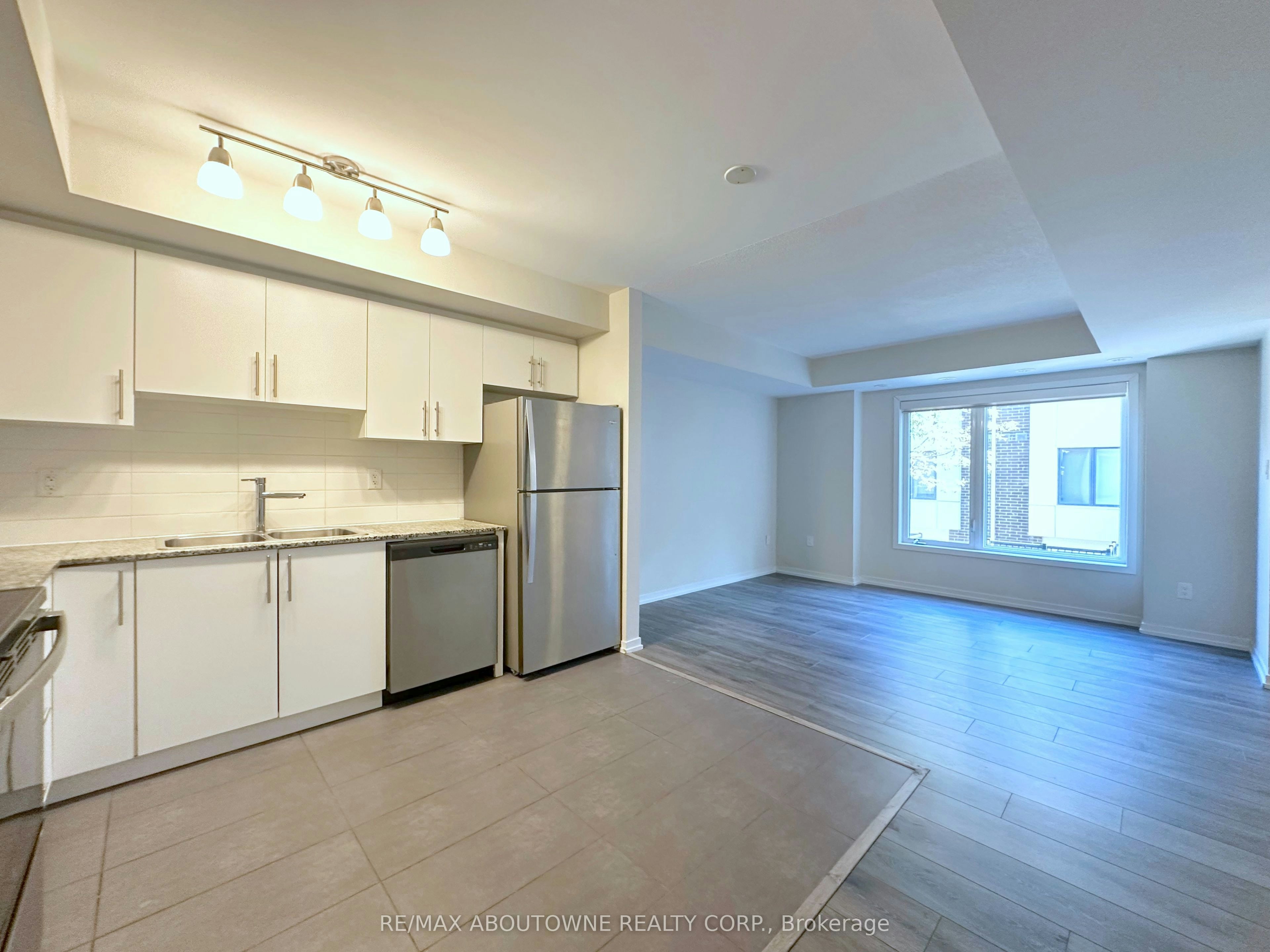 514-37A Valley Woods Road, Toronto, ON, M3A 2R5 - 2