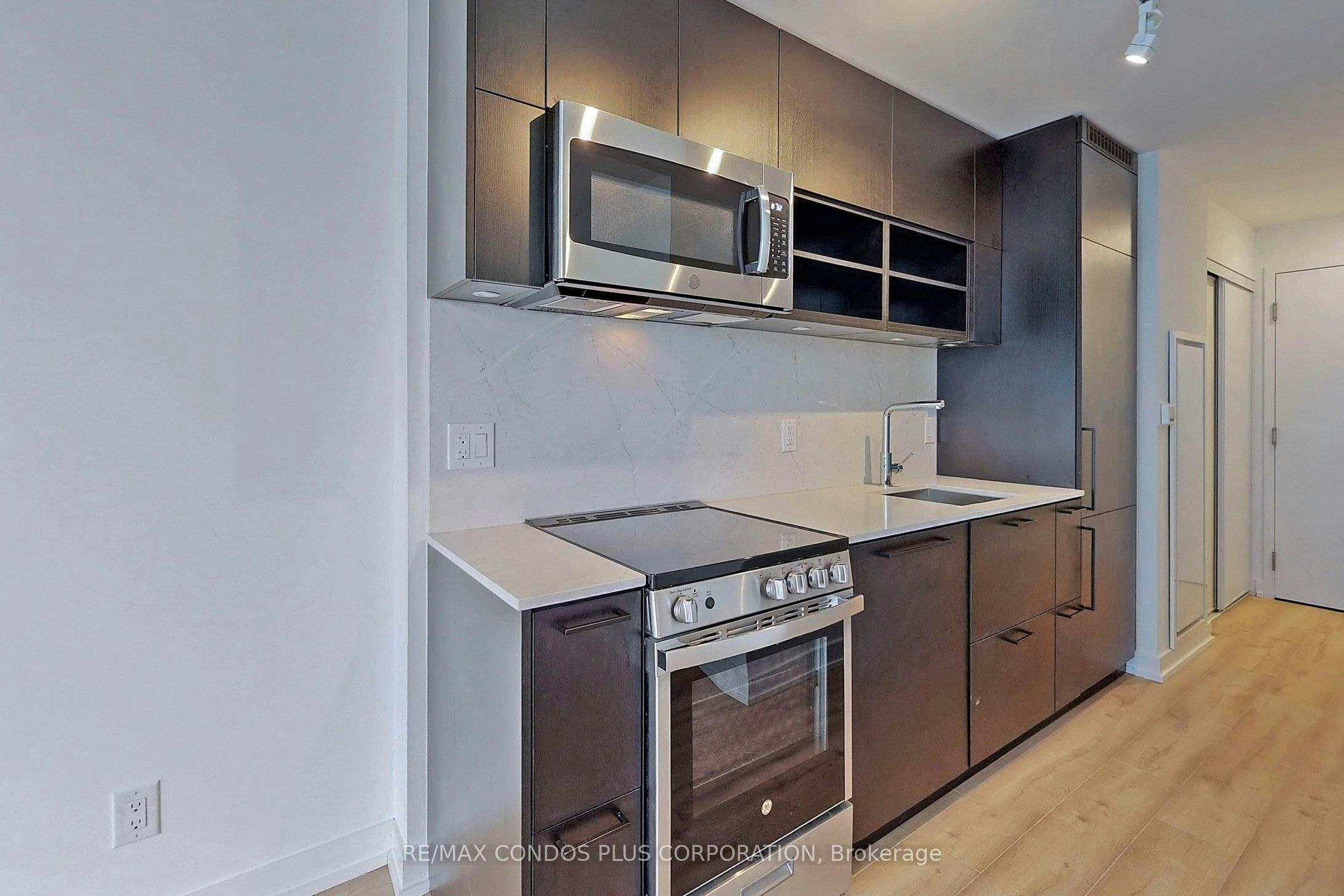 1409-135 East Liberty Street, Toronto, ON, M6K 0G7 - 8