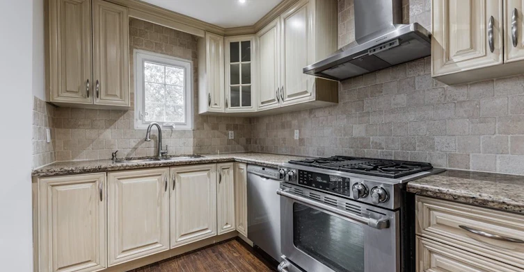 Main-150 Davisville Avenue, Toronto, ON, M4S 1E8 - 7