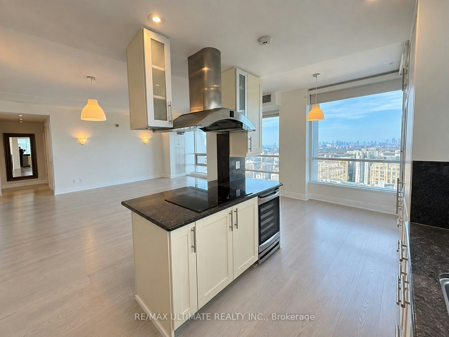 4212-761 Bay Street, Toronto, ON, M5G 2R2 - 5