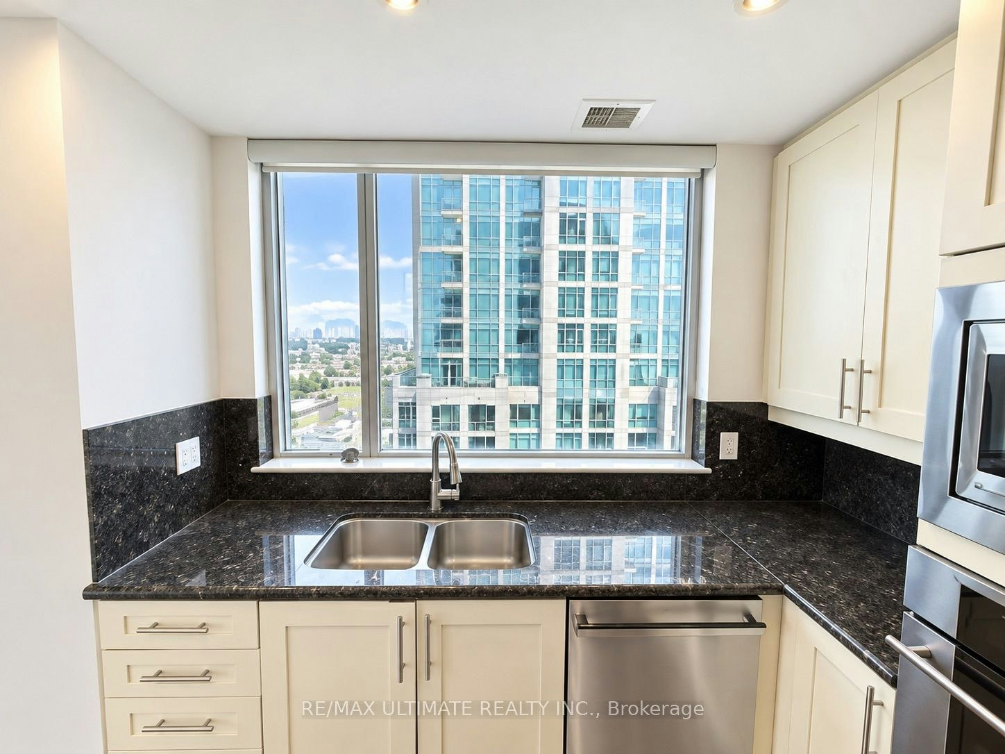 4212-761 Bay Street, Toronto, ON, M5G 2R2 - 15