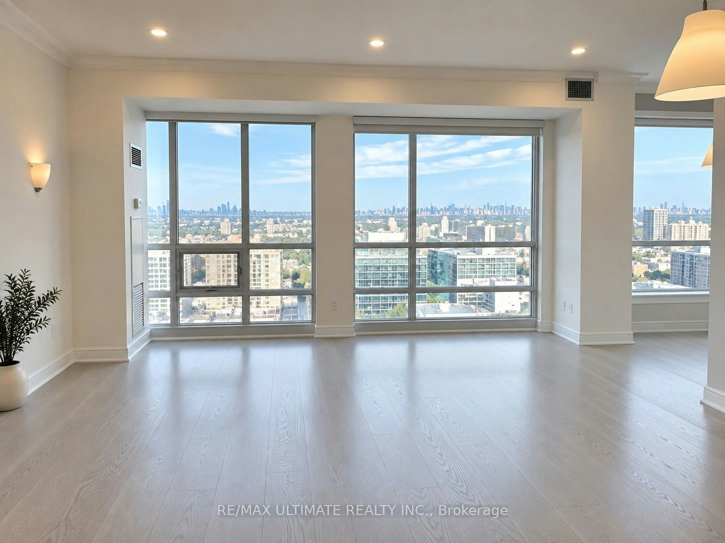 4212-761 Bay Street, Toronto, ON, M5G 2R2 - 2
