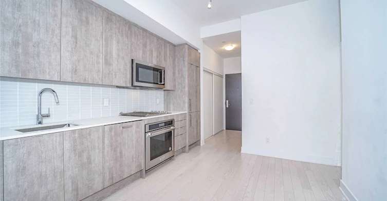 201-181 Bedford Road, Toronto, ON, M5R 0C2 - 13