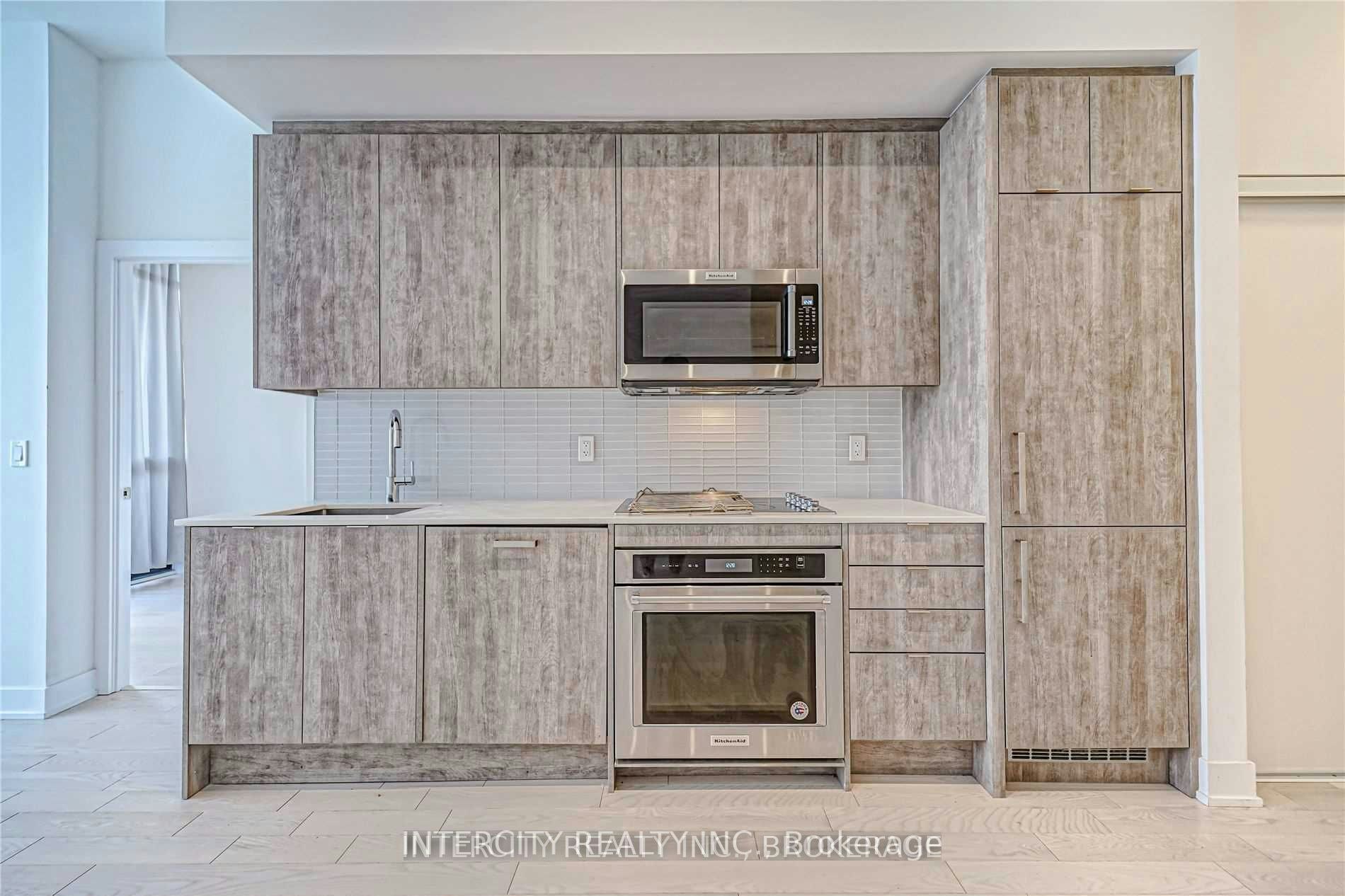 201-181 Bedford Road, Toronto, ON, M5R 0C2 - 16