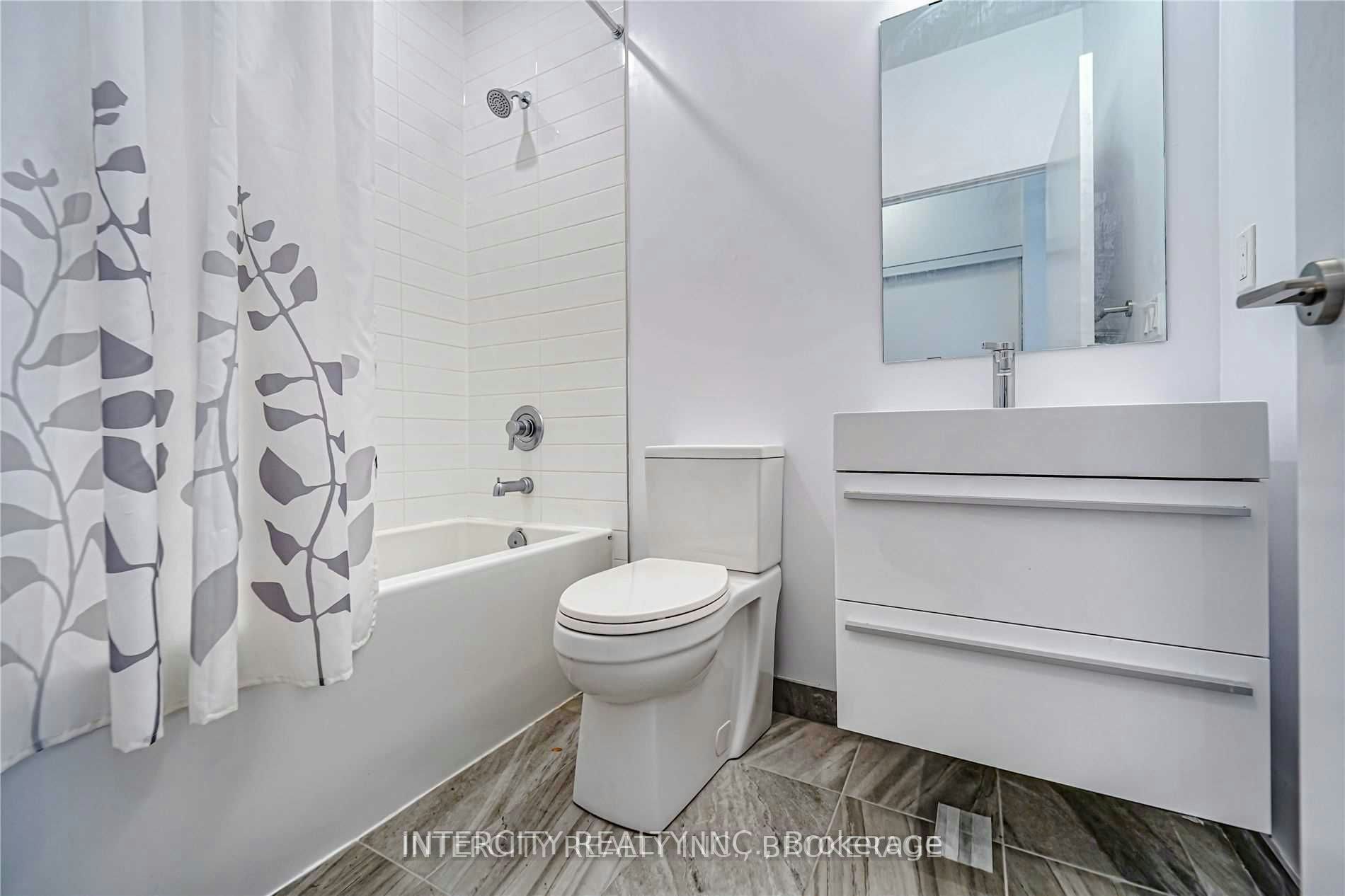 201-181 Bedford Road, Toronto, ON, M5R 0C2 - 9