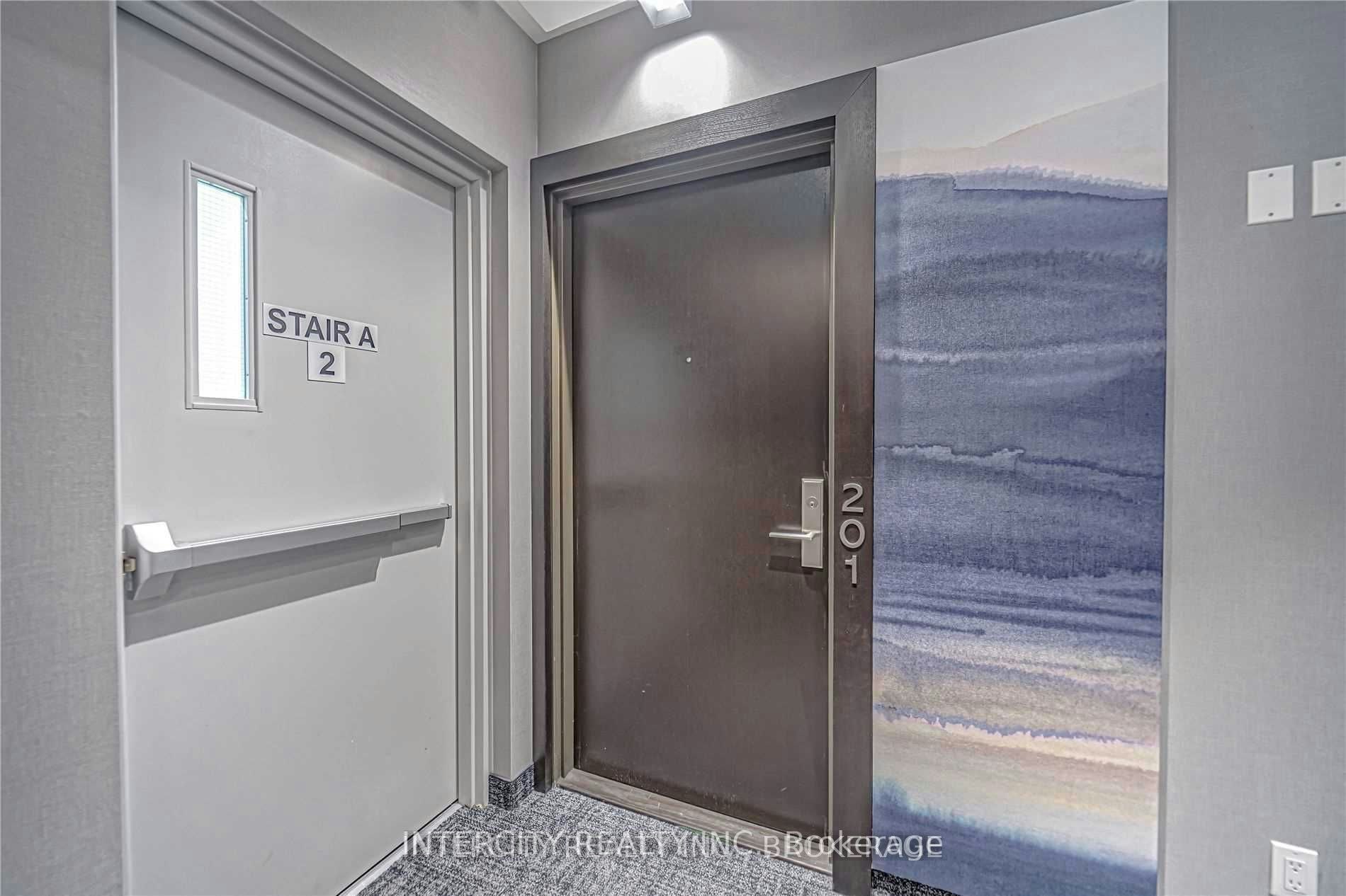 201-181 Bedford Road, Toronto, ON, M5R 0C2 - 30