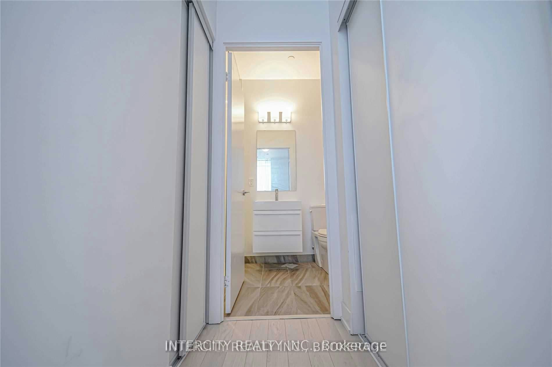 201-181 Bedford Road, Toronto, ON, M5R 0C2 - 25