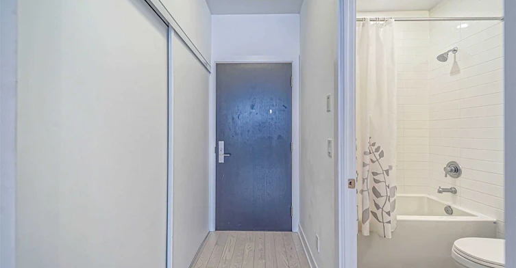 201-181 Bedford Road, Toronto, ON, M5R 0C2 - 8