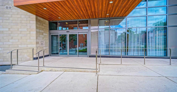 201-181 Bedford Road, Toronto, ON, M5R 0C2 - 3