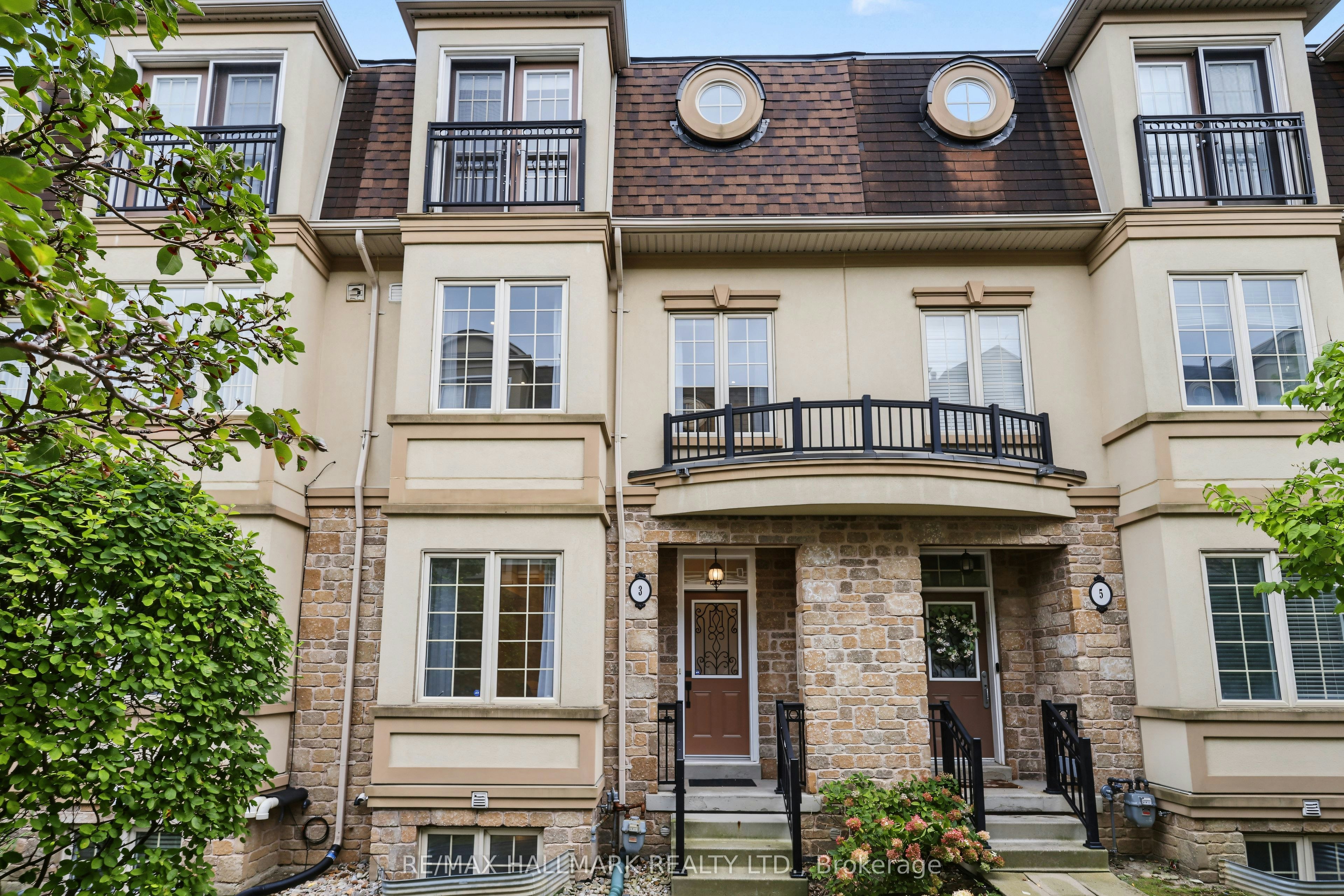 3 Flook Lane, Toronto, ON, M2R 3Y5