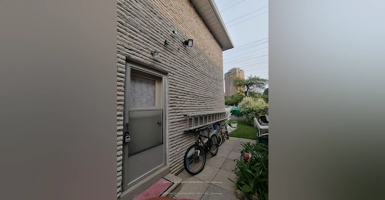 2-58 Bedle Avenue, Toronto, ON, M2H 1K8 - 2
