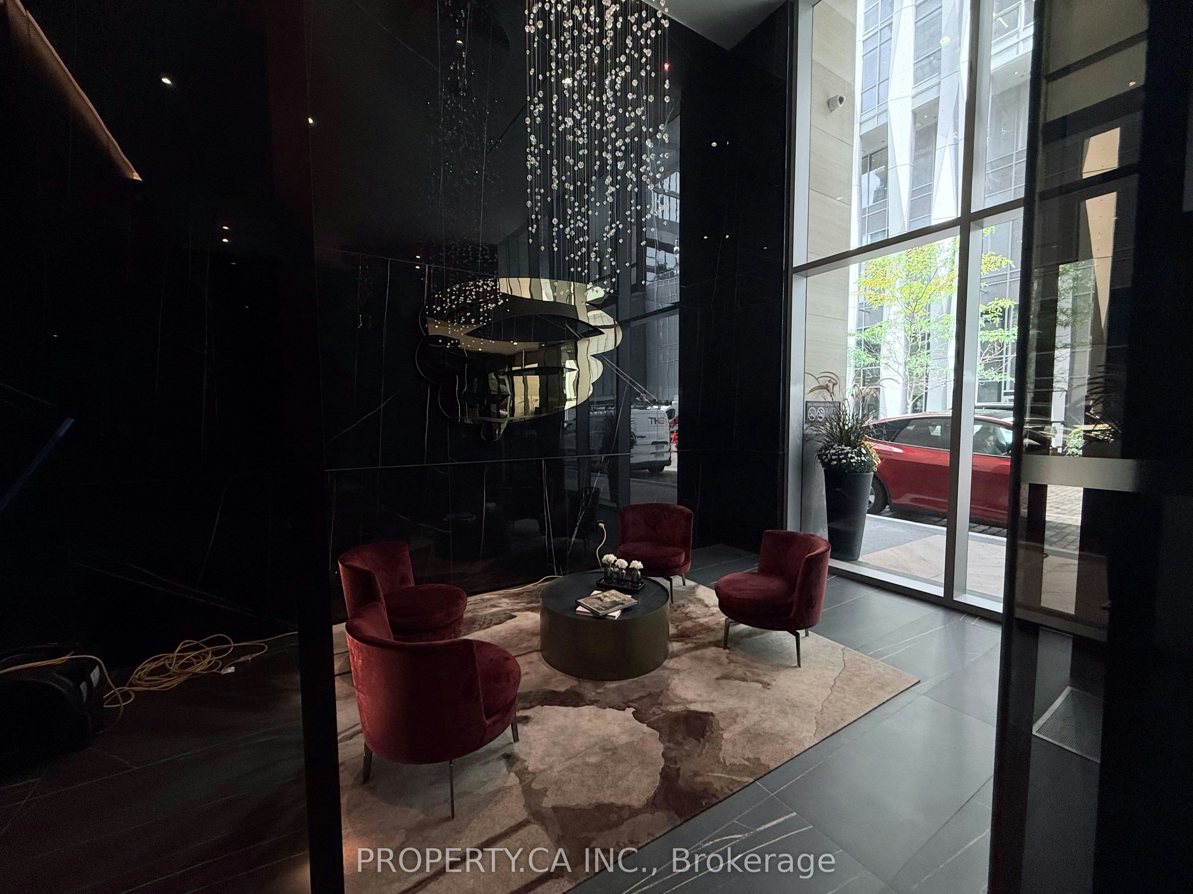 2214-11 Yorkville Avenue W, Toronto, ON, M4W 0B7 - 15