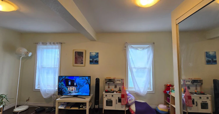 3rd Floor-608 Bloor Street W, Toronto, ON, M6G 1K4 - 6