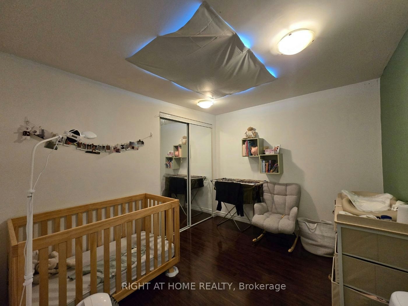 3rd Floor-608 Bloor Street W, Toronto, ON, M6G 1K4 - 8