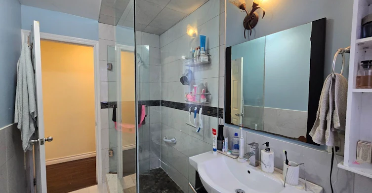 3rd Floor-608 Bloor Street W, Toronto, ON, M6G 1K4 - 13