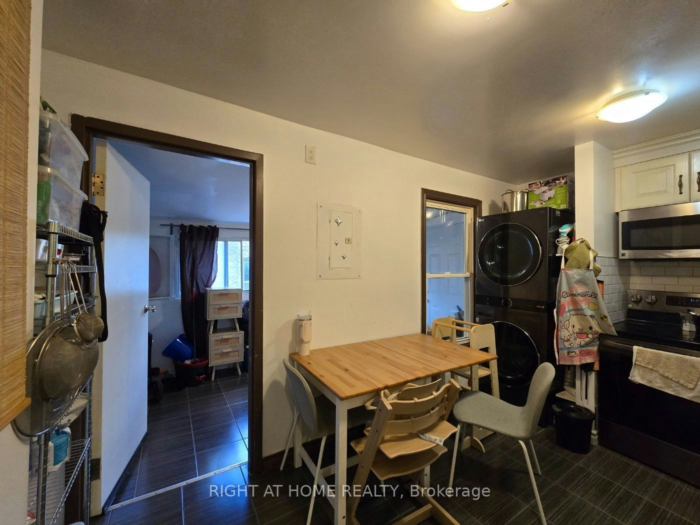 3rd Floor-608 Bloor Street W, Toronto, ON, M6G 1K4 - 17