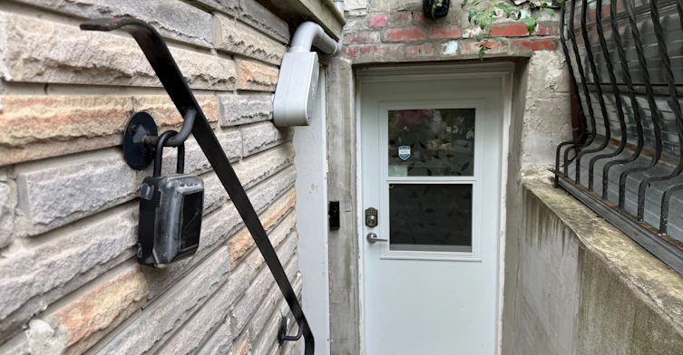 Toronto, ON - 16