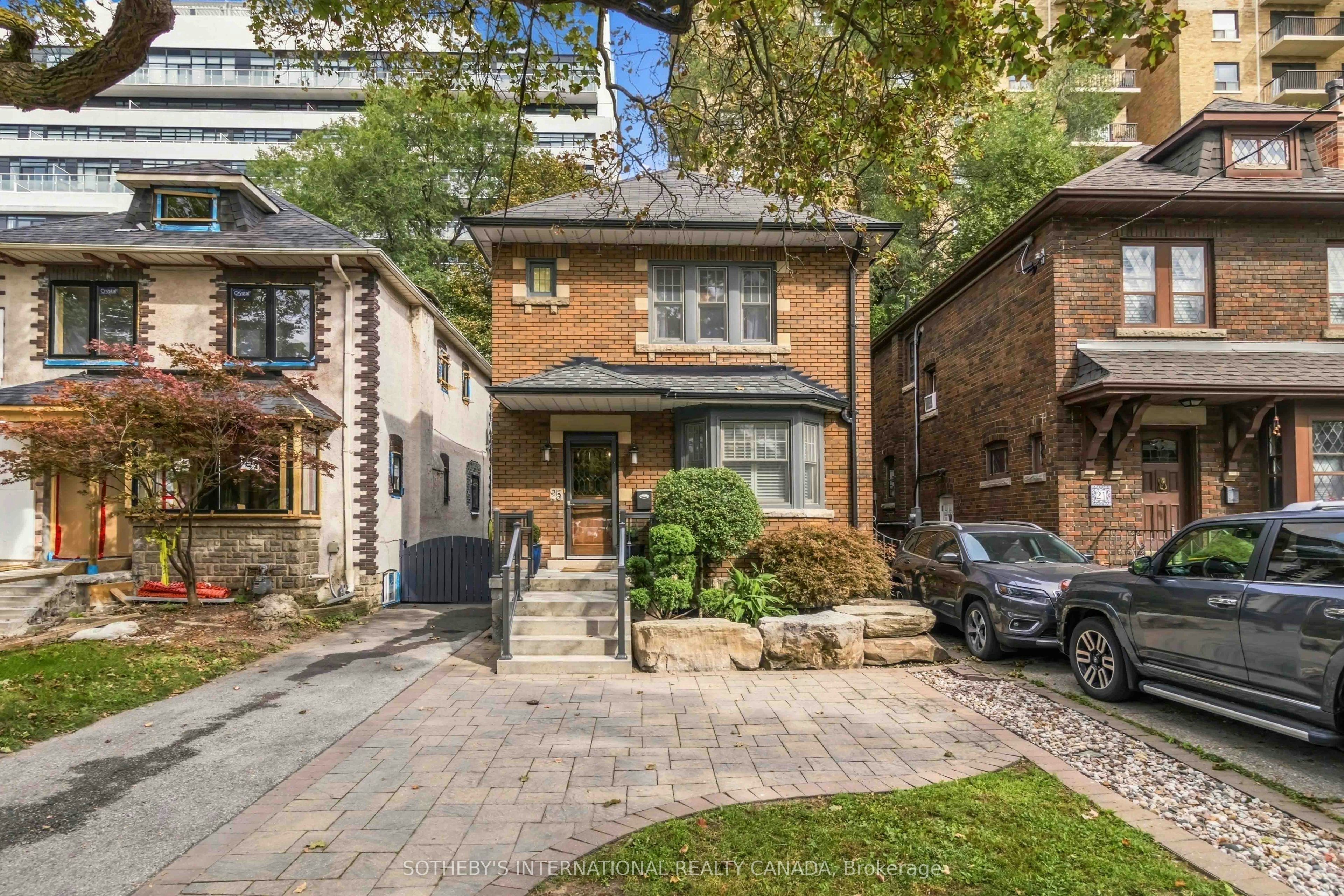 25 Cortland Avenue, Toronto, ON, M4R 1T7