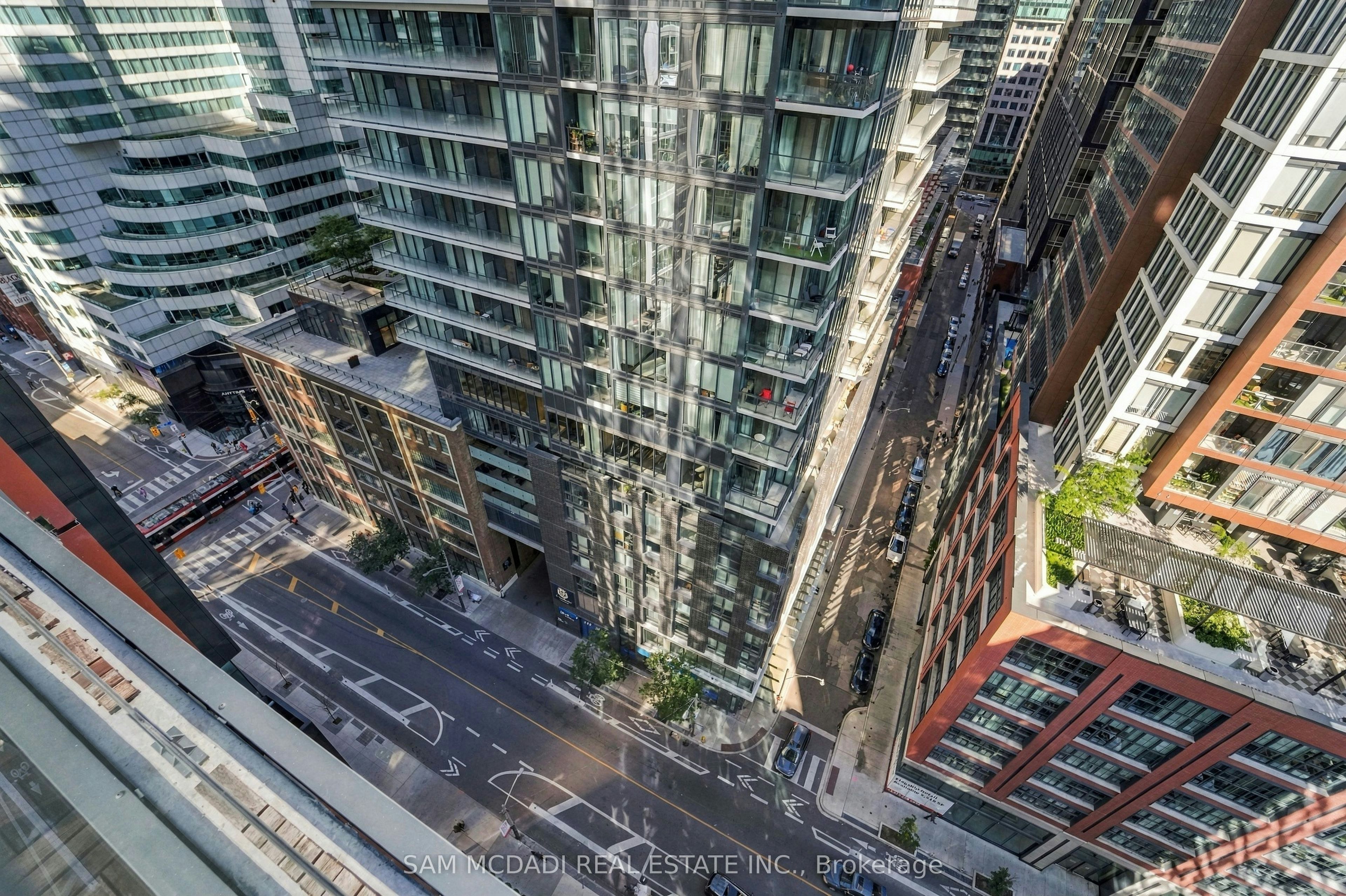 1603-88 Blue Jays Way, Toronto, ON, M5V 0L7 - 3