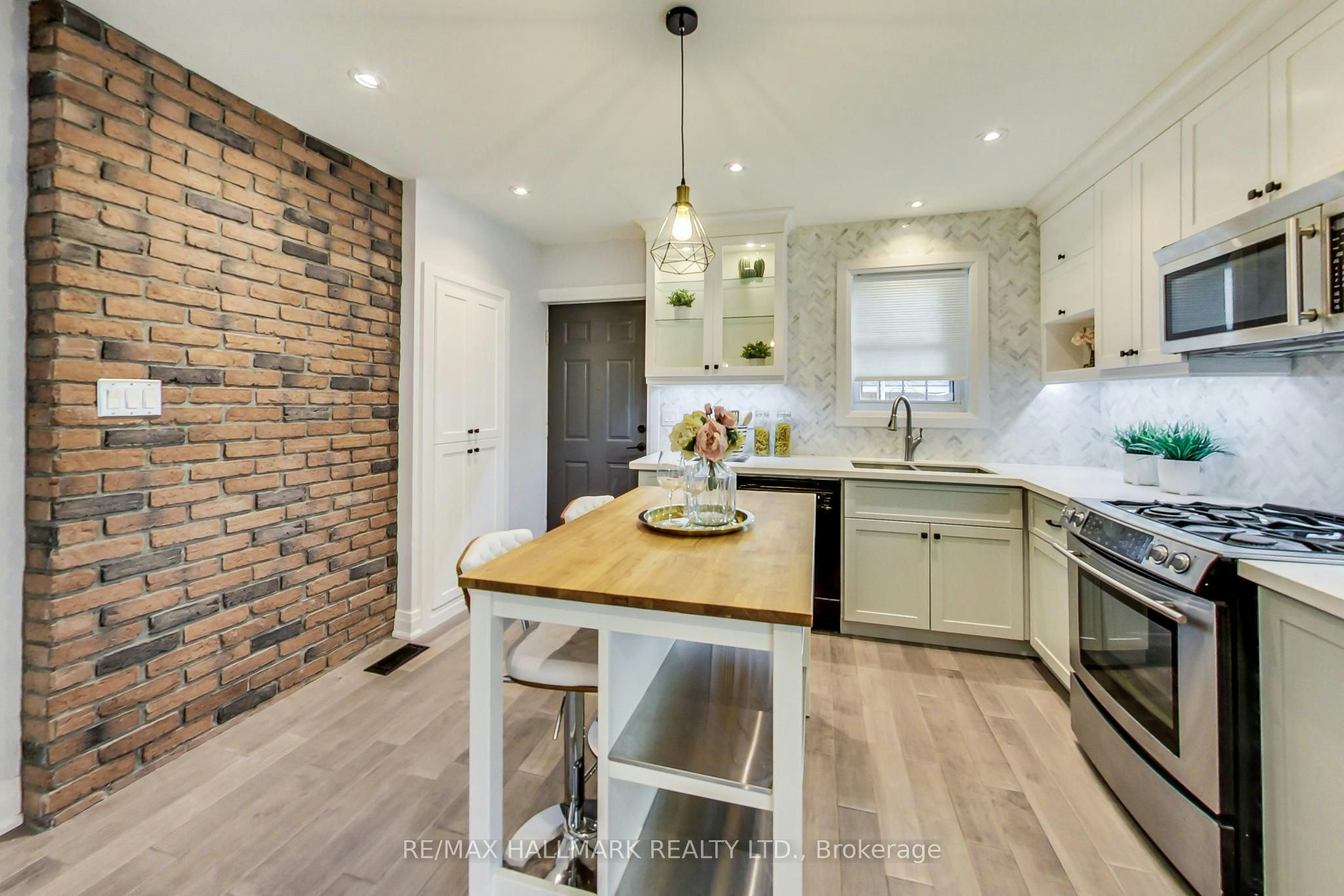 633 Glenholme Avenue, Toronto, ON, M6E 3G8 - 14