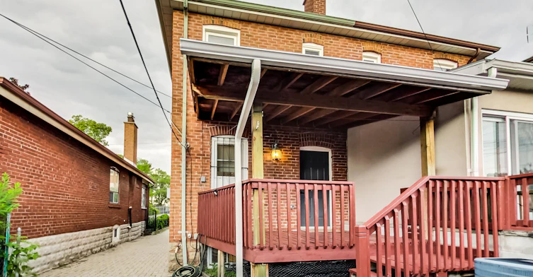 633 Glenholme Avenue, Toronto, ON, M6E 3G8 - 37