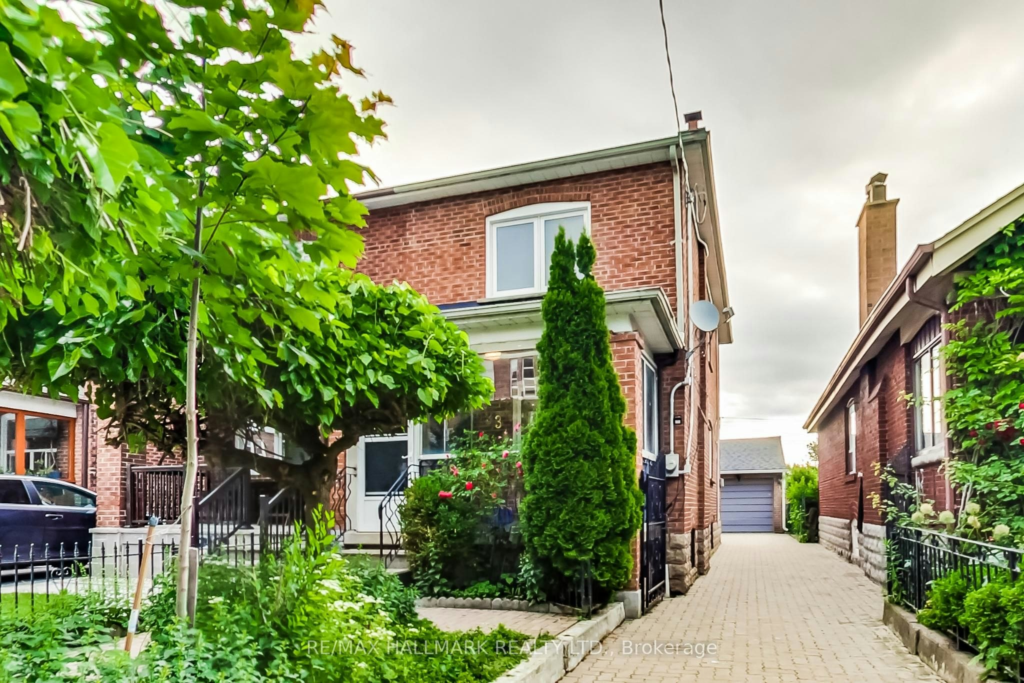 633 Glenholme Avenue, Toronto, ON, M6E 3G8