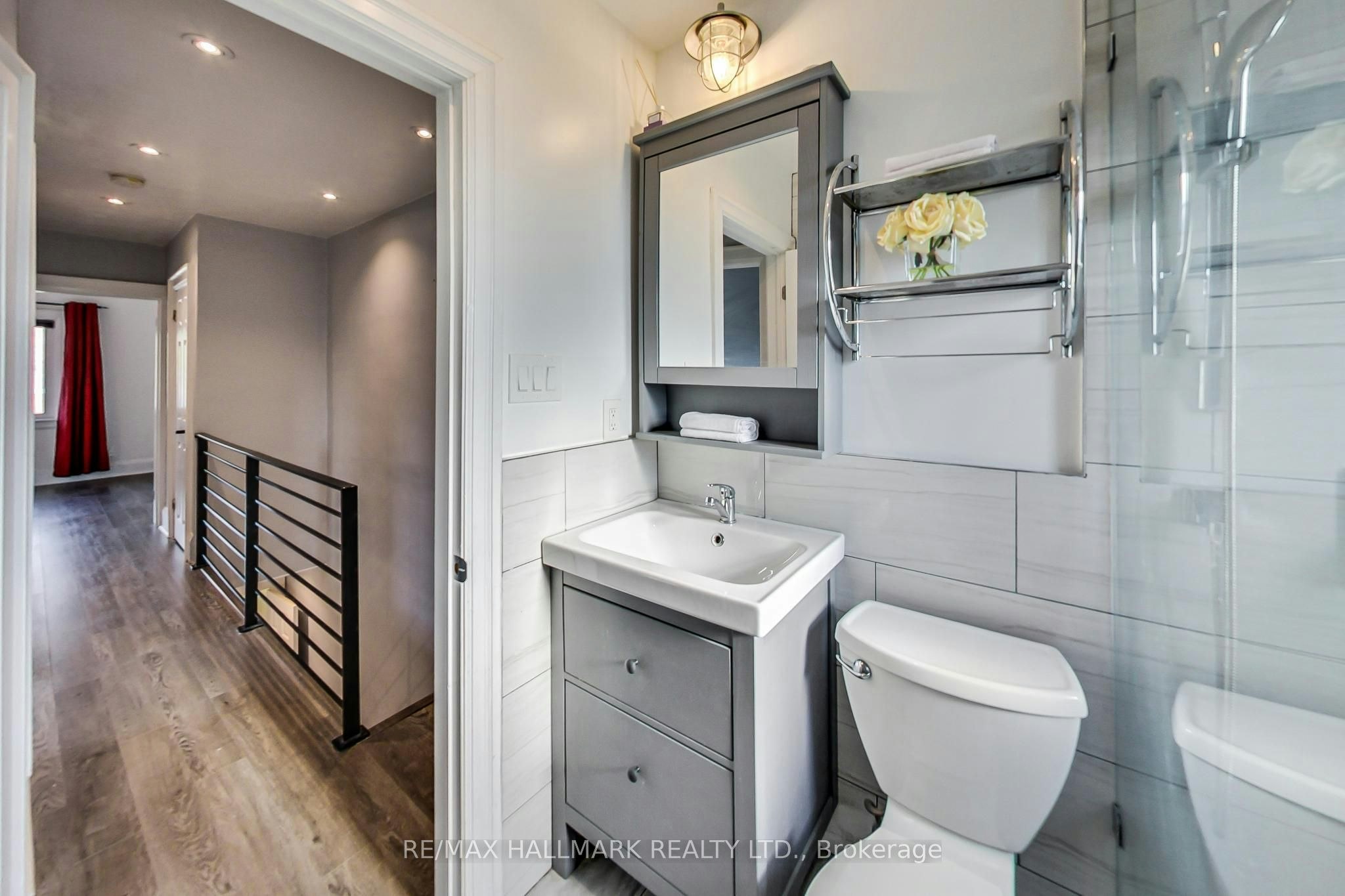 633 Glenholme Avenue, Toronto, ON, M6E 3G8 - 28
