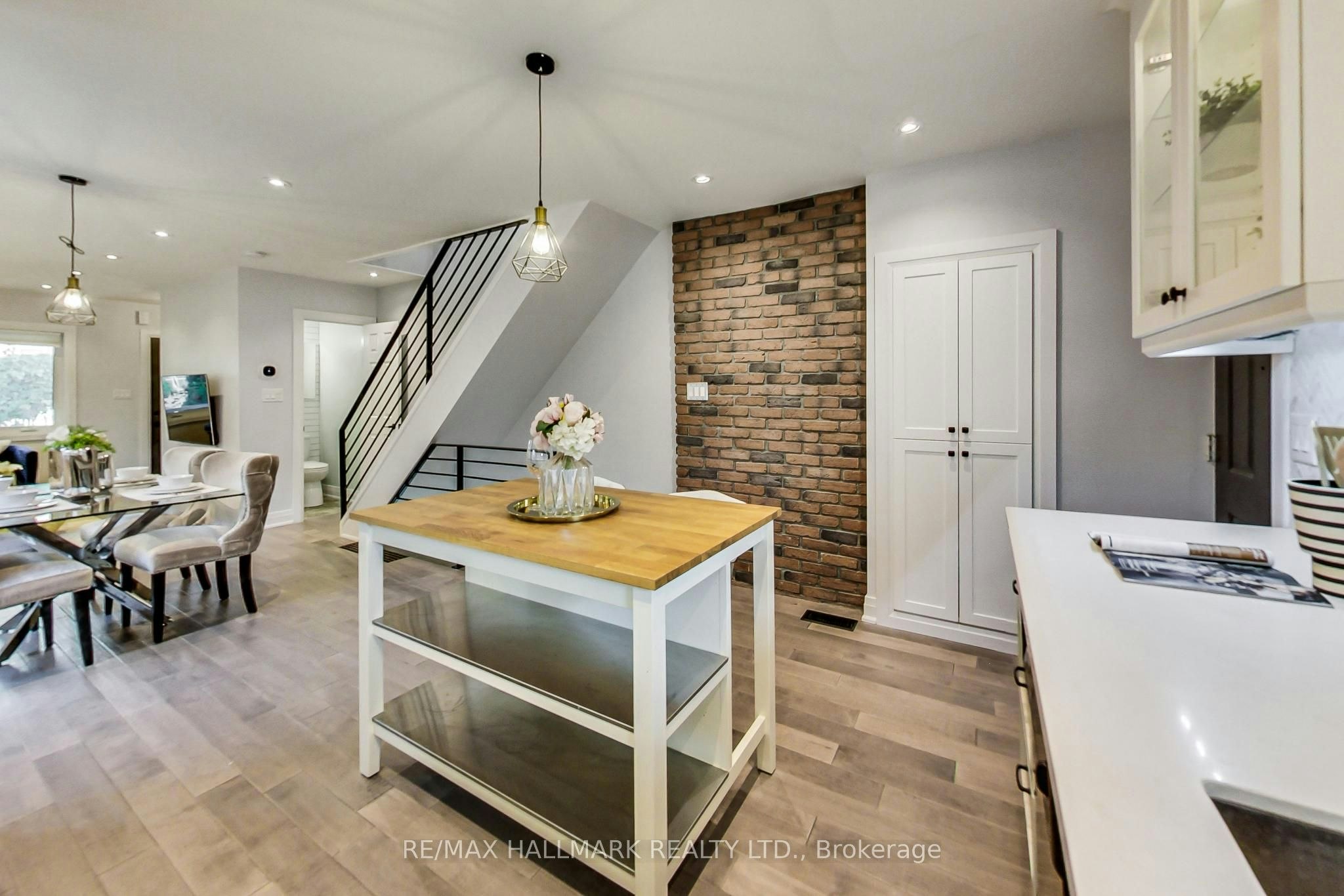 633 Glenholme Avenue, Toronto, ON, M6E 3G8 - 16