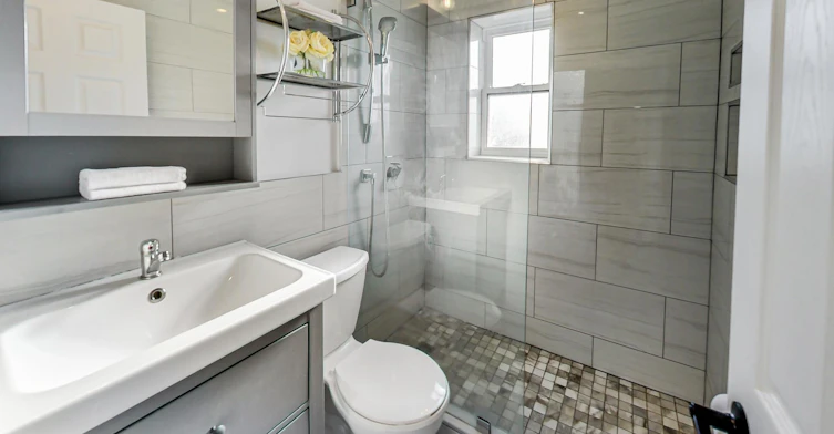633 Glenholme Avenue, Toronto, ON, M6E 3G8 - 27