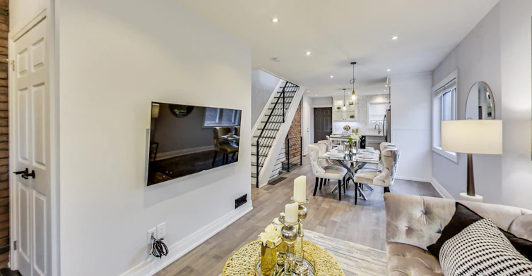 633 Glenholme Avenue, Toronto, ON, M6E 3G8 - 10