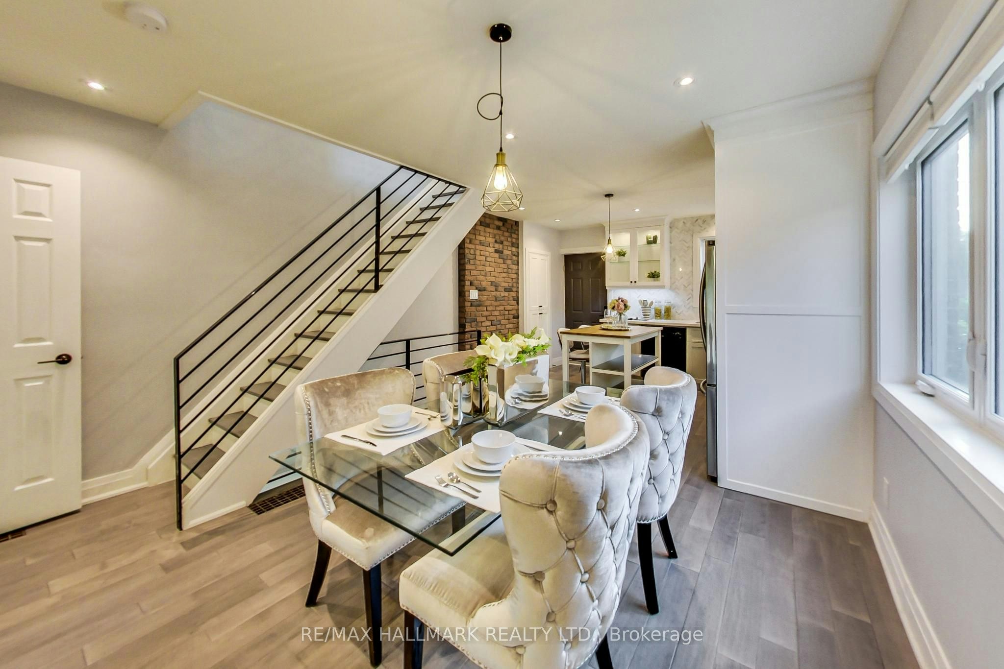 633 Glenholme Avenue, Toronto, ON, M6E 3G8 - 11