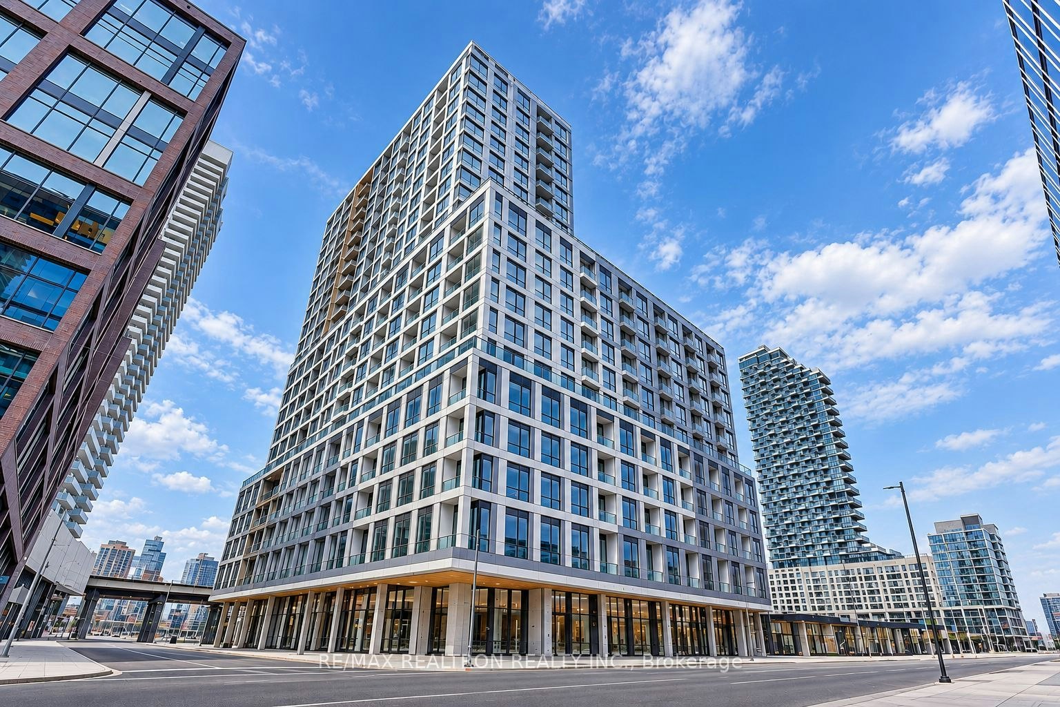 705-15 Richardson Street, Toronto, ON, M5A 0Y5