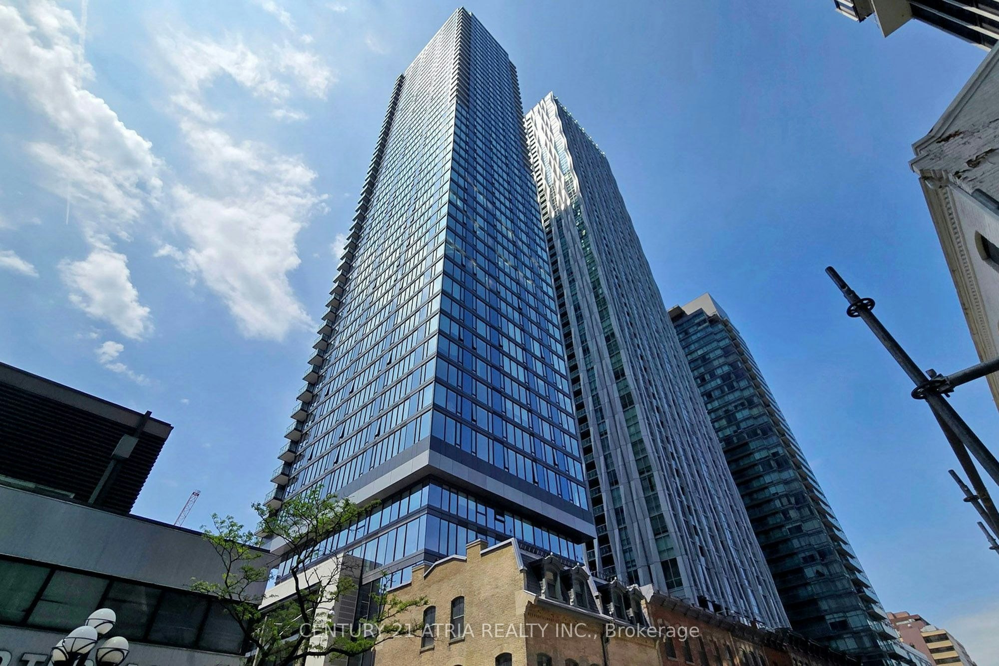 2403-8 Cumberland Street, Toronto, ON, M4W 0B6
