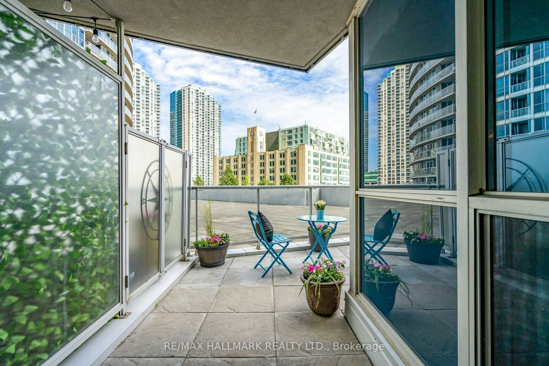 402-218 Queens Quay W, Toronto, ON, M5J 2Y6 - 21