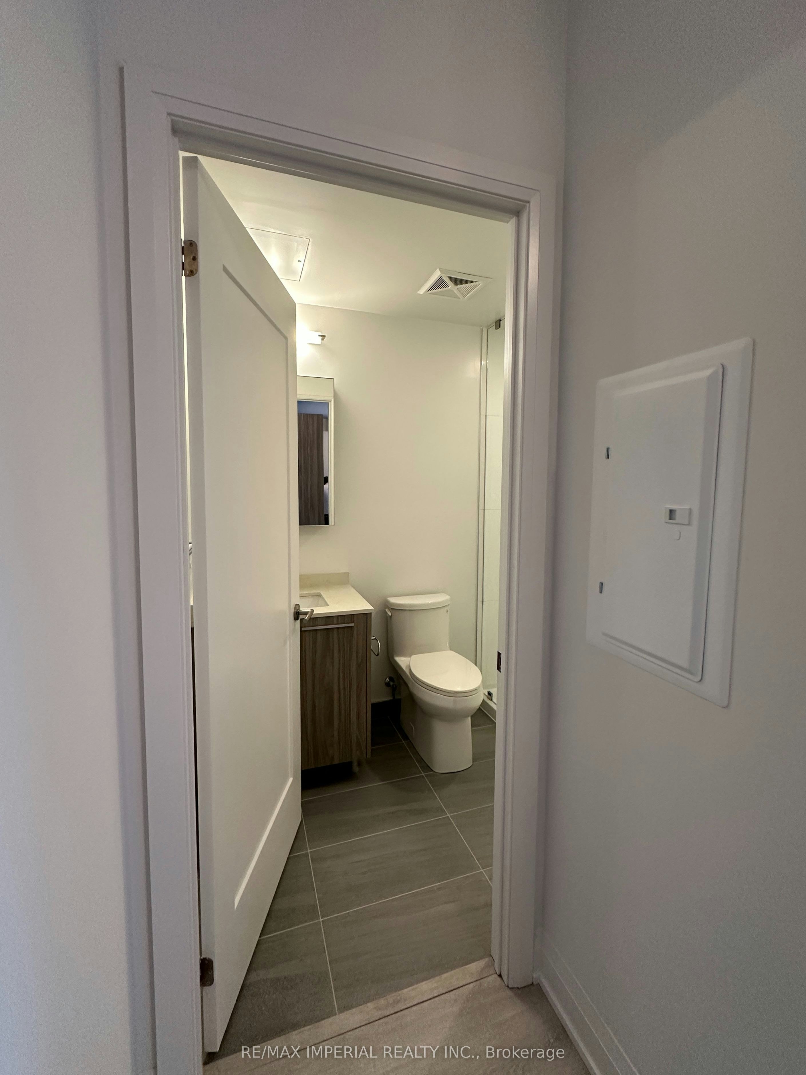 406-65 Broadway Avenue, Toronto, ON, M4P 1T9 - 9