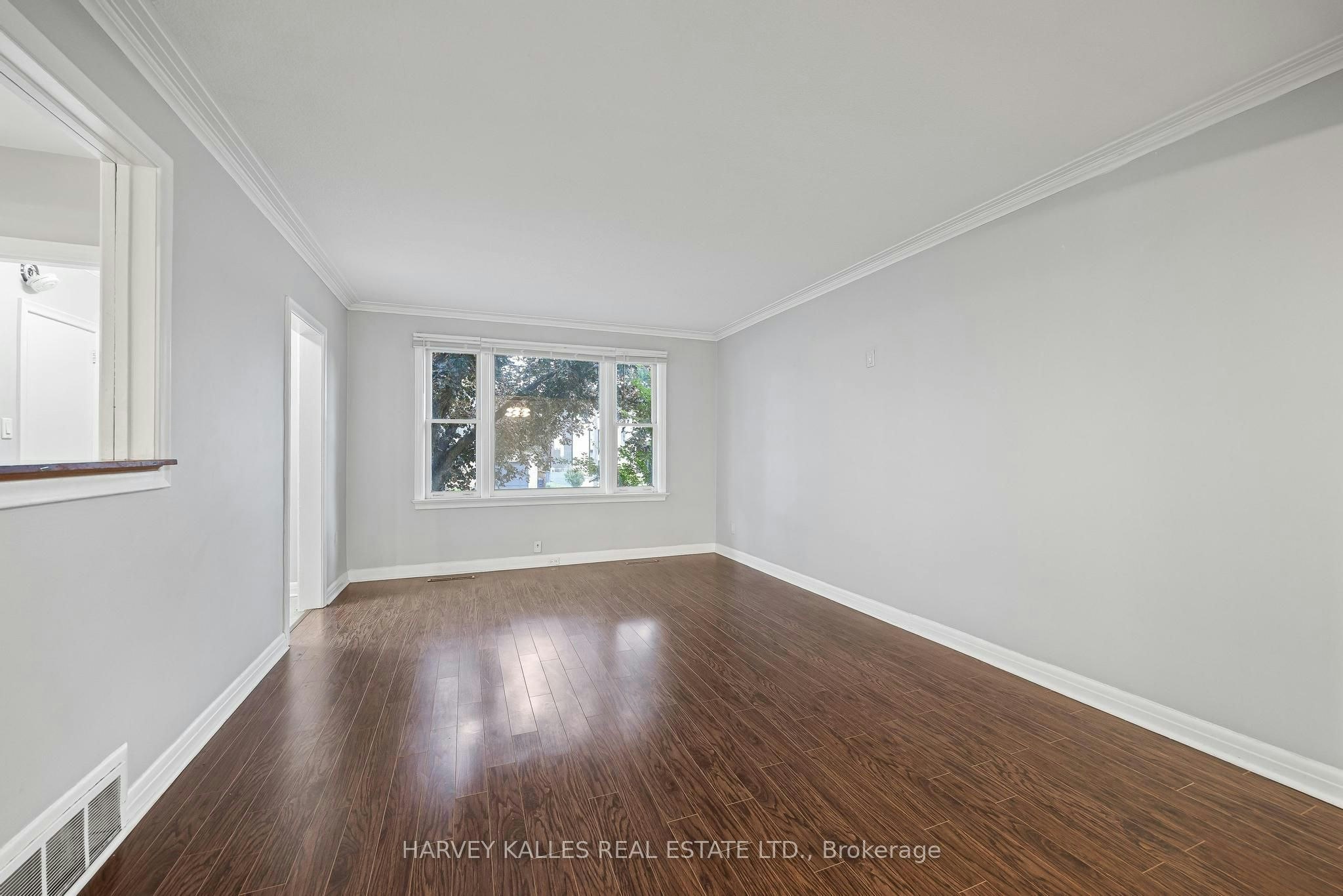 Main-128 Bogert Avenue, Toronto, ON, M2N 1K8 - 3