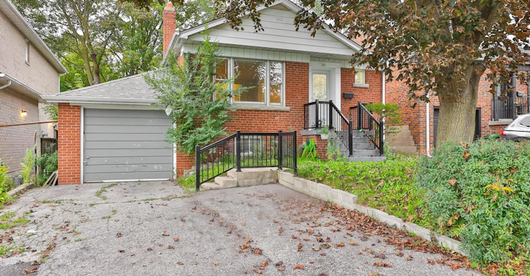 Main-128 Bogert Avenue, Toronto, ON, M2N 1K8