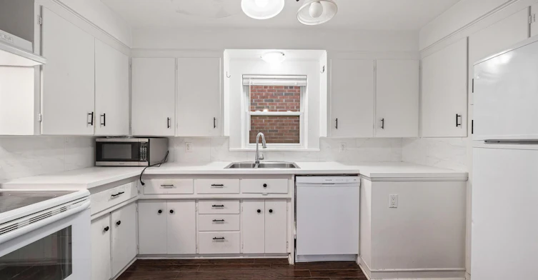 Main-128 Bogert Avenue, Toronto, ON, M2N 1K8 - 8