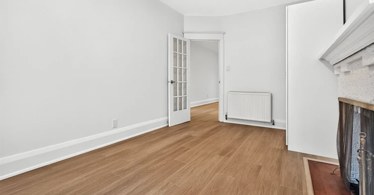 D-30 Pinewood Avenue, Toronto, ON, M6C 2V1 - 15